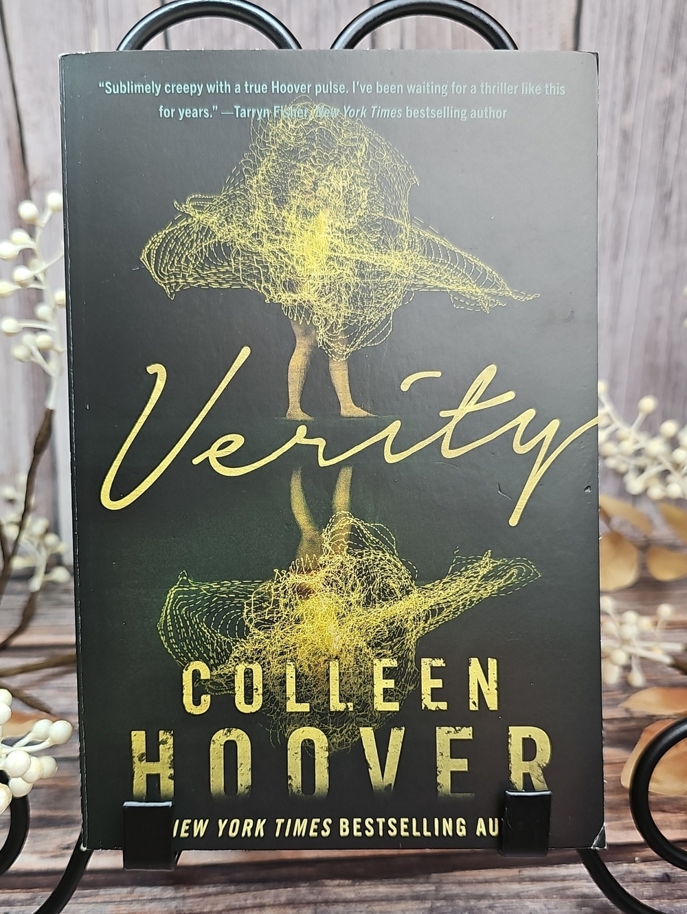 NEW VERITY PAPERBACK BY COLLEEN HOOVER